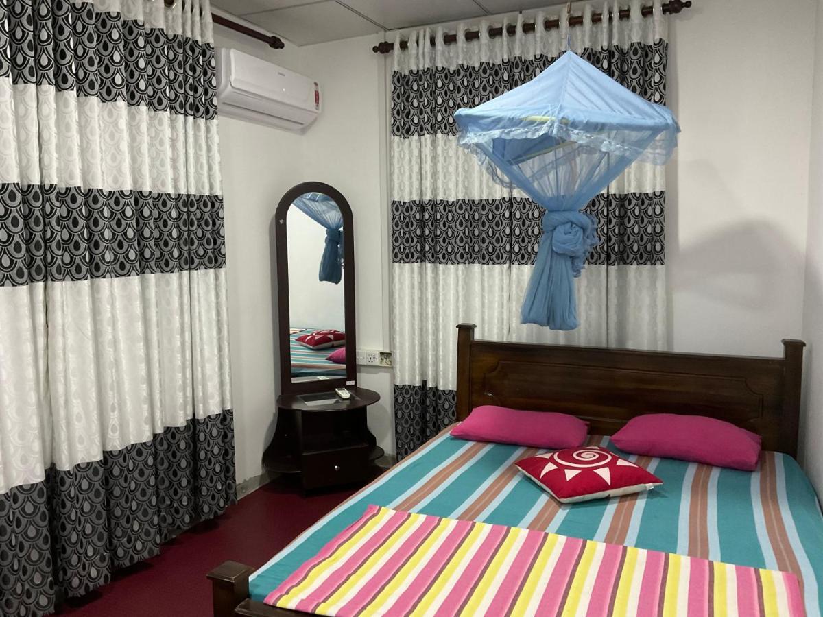 Robert Inn Dambulla Kültér fotó