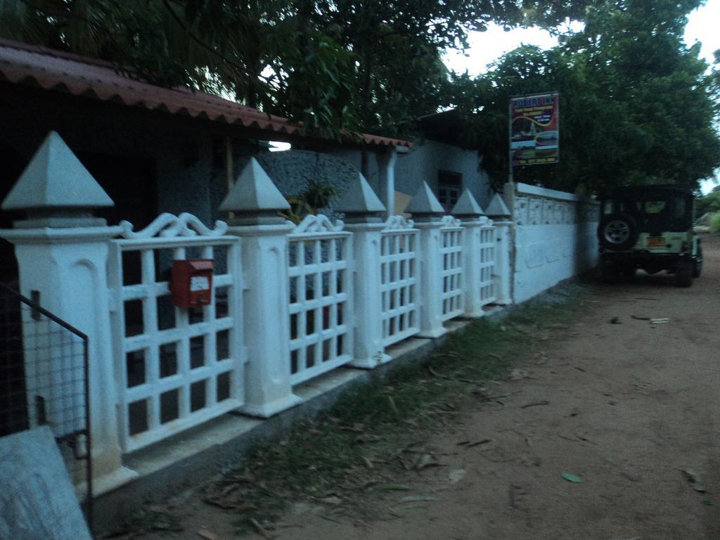 Robert Inn Dambulla Kültér fotó