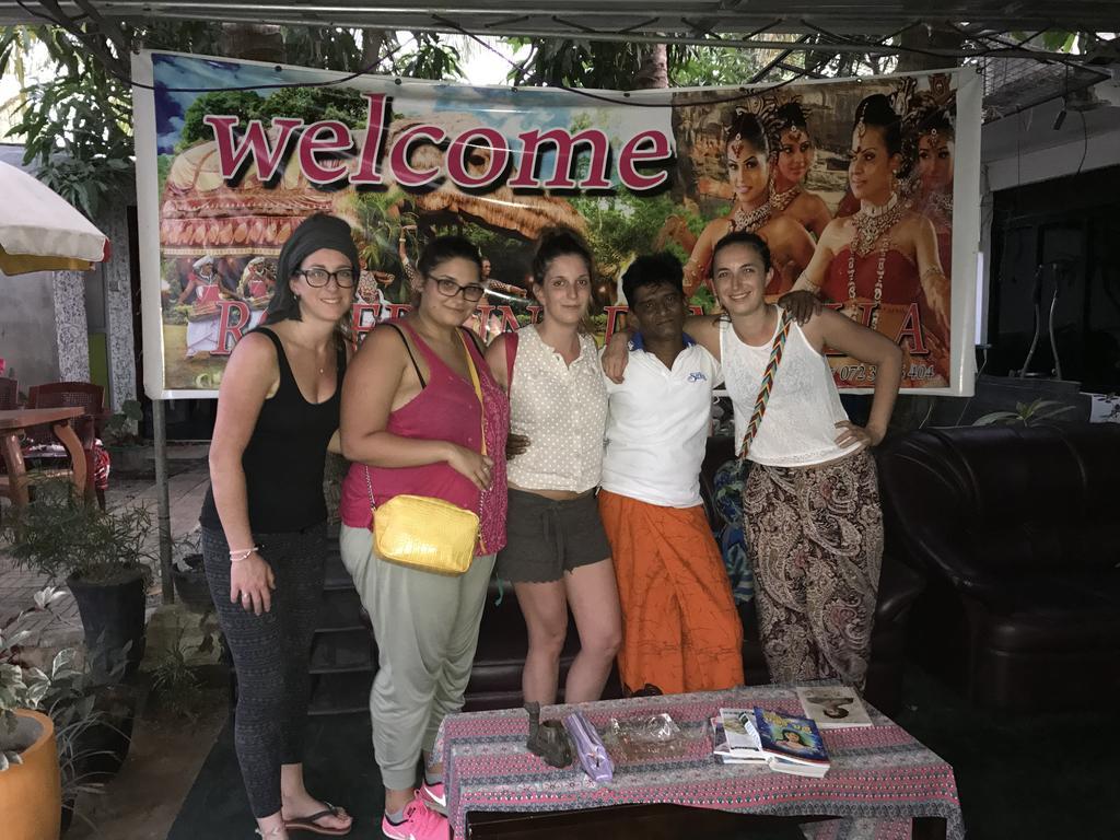 Robert Inn Dambulla Kültér fotó